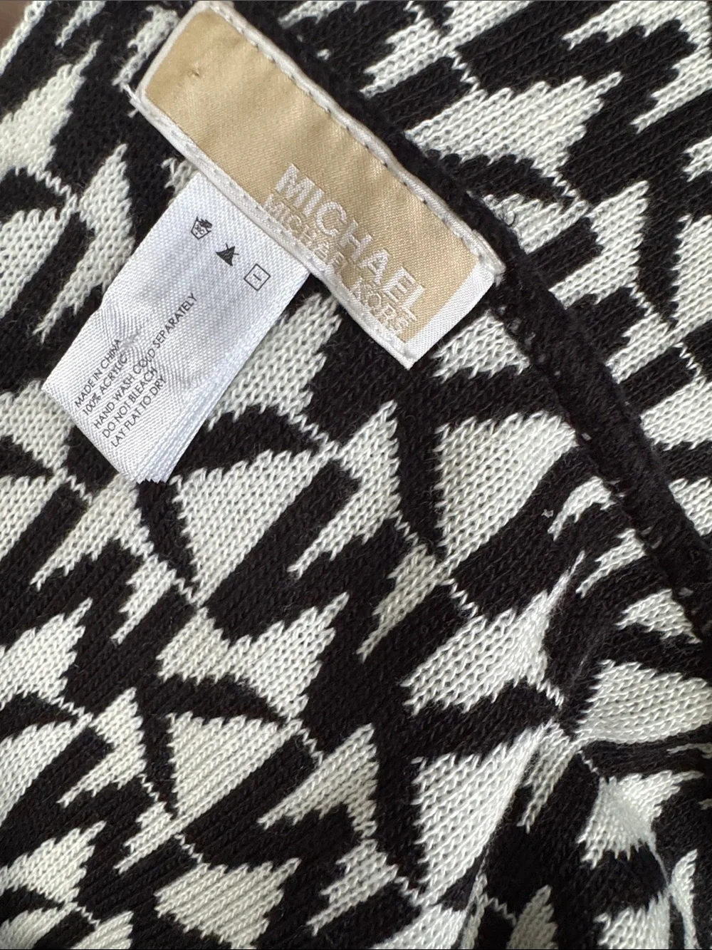 Michael Kors black white